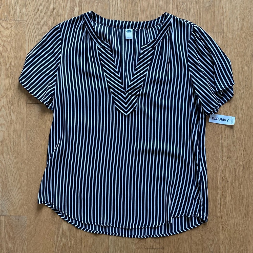 Black & White striped old navy v-neck blouse